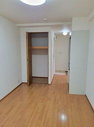 タロハウス 103 1階ワンルームのリビング/ダイニング