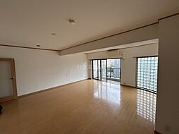 パレ駒場 201 2階3LDKのリビング/ダイニング