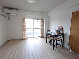 ザ・ホワイトハウスA 305 3階1Kのリビング/ダイニング