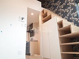 ヴィルナタル 204 2階ワンルームのリビング/ダイニング