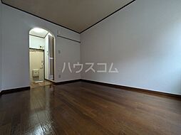 エトワール 102 1階ワンルームのリビング/ダイニング