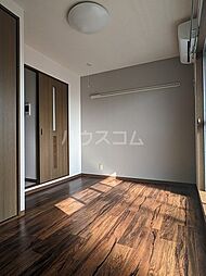 フェイムドゥボウ 3階1Kのリビング/ダイニング