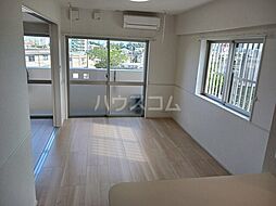 パークサイドレジデンスIII 304 3階1LDKのリビング/ダイニング