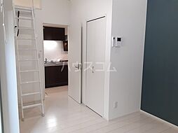 アロウ中小田井 201