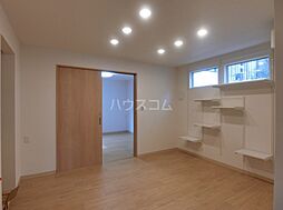 サン・シャトン 101 1階1LDKのリビング/ダイニング