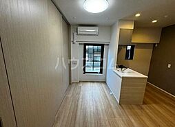 アルカンシエル新宿大京町 4階1LDKのリビング/ダイニング