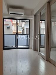 東急田園都市線 三軒茶屋駅 徒歩5分の賃貸マンション 1階1DKのリビング/ダイニング