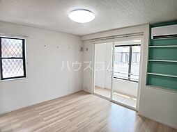 グリーンヒルズＡ 101 1階ワンルームのリビング/ダイニング