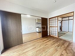 ヴィブレ司 303 3階3DKのリビング/ダイニング