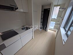 Ａｍａｄｅｕｓ 101 1階ワンルームのリビング/ダイニング