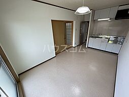 マンションＨＵ 403 4階3DKのリビング/ダイニング