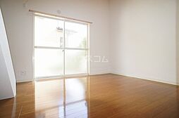 ウェルストンヴィラIII 105 1階1Kのリビング/ダイニング