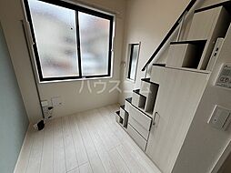 EminenceI 1階ワンルームのリビング/ダイニング