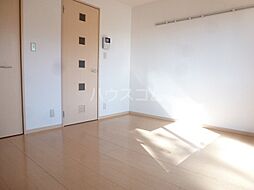 ドミトリー 205 2階1LDKのリビング/ダイニング