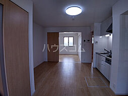 シャトレー 101 1階1LDKのリビング/ダイニング