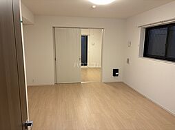 ドゥー・アヴェニール 105 1階1LDKのリビング/ダイニング