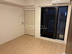 ドゥー・アヴェニール 302 3階1Kのリビング/ダイニング