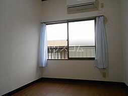 シャトル府中 203 2階ワンルームのリビング/ダイニング