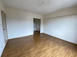 ハイツシャンゼリゼ 202 2階2LDKのリビング/ダイニング