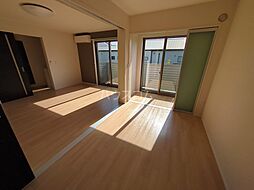 フロレアート大磯 103 1階1LDKのリビング/ダイニング