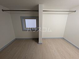 プリマ　ラウレアIII 201 2階ワンルームのリビング/ダイニング