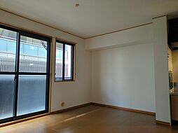 グランドパレス 103 1階2LDKのリビング/ダイニング