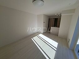 オペラハウス小舞木 202 2階1LDKのリビング/ダイニング