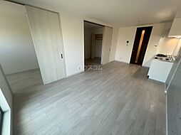 Villa 41 YAMATE SUITA 1階2LDKのリビング/ダイニング