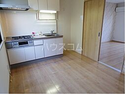 クレセントコート 203 2階2DKのリビング/ダイニング