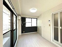 キャビットハウス 303 3階ワンルームのリビング/ダイニング