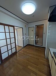 ロイヤルハイツ光 201 2階2DKのリビング/ダイニング