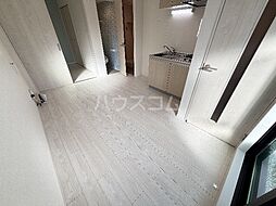 ハーモニーテラス花園伊町 201 2階1DKのリビング/ダイニング