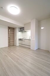 D-comodo深大寺北町 102 1階1LDKのリビング/ダイニング