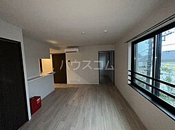 ウェルスクエア駒場東大前 301 3階2LDKのリビング/ダイニング