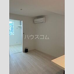 メゾンココン久地 101 1階1LDKのリビング/ダイニング