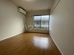 グラントールI 2階1Kのリビング/ダイニング