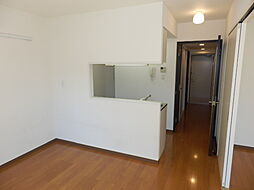 エルマーナ 303 3階2DKのリビング/ダイニング