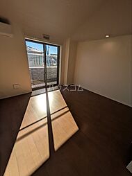 フィカーサイシイI 202 2階1Kのリビング/ダイニング