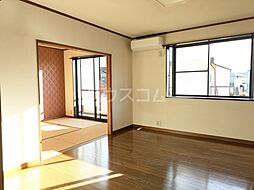 ストロベリーハイツ 2階2DKのリビング/ダイニング