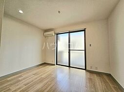 グランデール三井 202 2階ワンルームのリビング/ダイニング