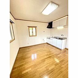 ドリーム 101 1階2DKのリビング/ダイニング