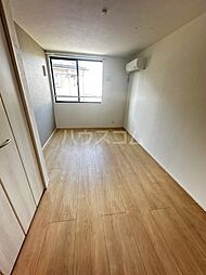 アンビション豊春 301 3階1Kのリビング/ダイニング