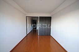 ロイヤルコートII 1階ワンルームのリビング/ダイニング