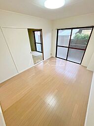 Persimmon House 101 1階2DKのリビング/ダイニング