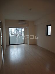 ＩＺＵＭＩ　ＴＲＥＳ 5階1LDKのリビング/ダイニング