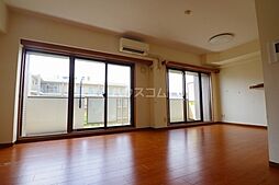 小田急小田原線 千歳船橋駅 バス9分 宝性寺下車 徒歩2分の賃貸マンション 8階3LDKのリビング/ダイニング