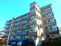 キアリア・ヒルズ