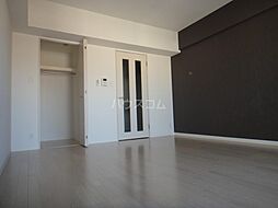 アウラデパリュ−ル 7階1Kのリビング/ダイニング