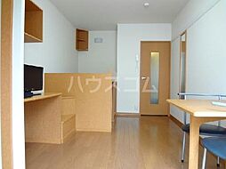 レオパレスＨＡＰＰＩＮＥＳＳ 2階1Kのリビング/ダイニング