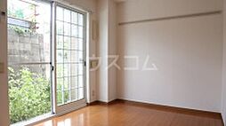 コンフォート・サイト 107 1階1Kのリビング/ダイニング